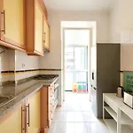 Private With Balcony In A Coliving - 民宿
