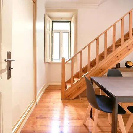 Private With Balcony In A Coliving - Privat bolig Lisboa